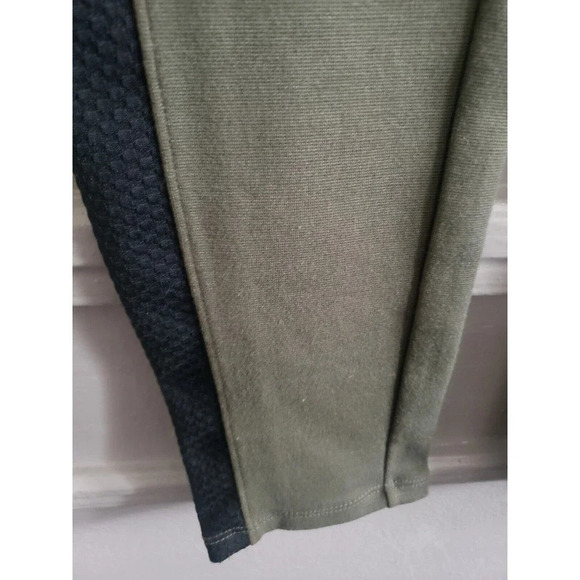 Spanx Leggings Women's Medium Olive Green Textured Panel Athliesure NWT - Picture 4 of 11